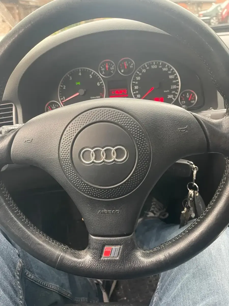 Gebraucht Audi A6 170 PS (125 kW) 2004 Schwarz Kombi