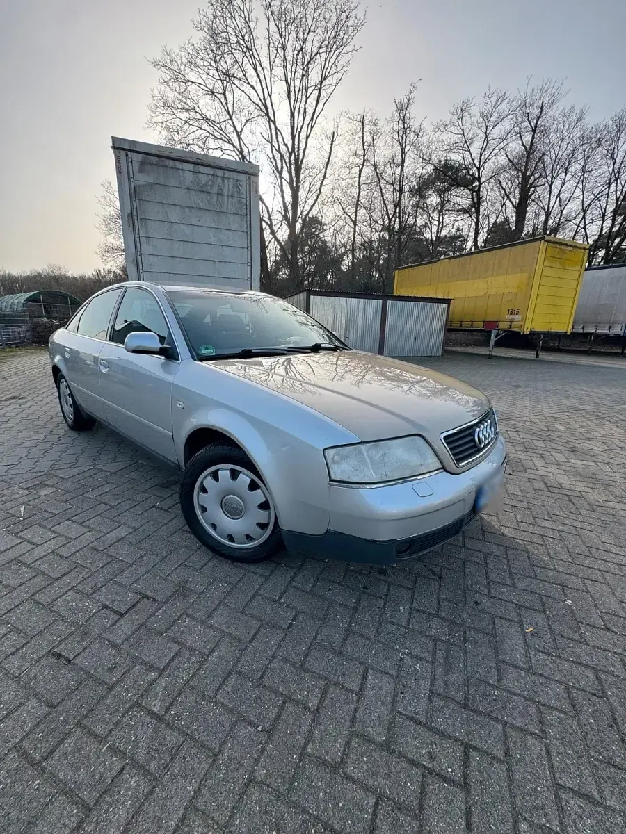 Gebraucht Audi A6 125 PS (91 kW) 2000 Limousine