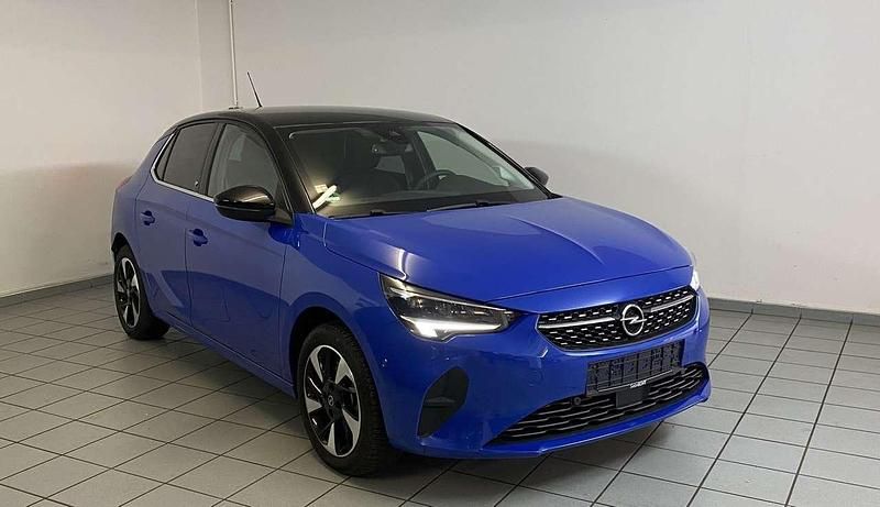 Gebraucht Opel Corsa-e Elegance 100 kW (136 PS) 2022 Perl blau/voltaik blau Kleinwagen