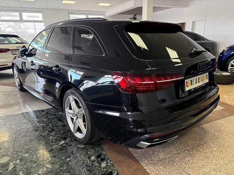 Gebraucht Audi A4 S-Line 163 PS (119 kW) 2022 Schwarz Kombi