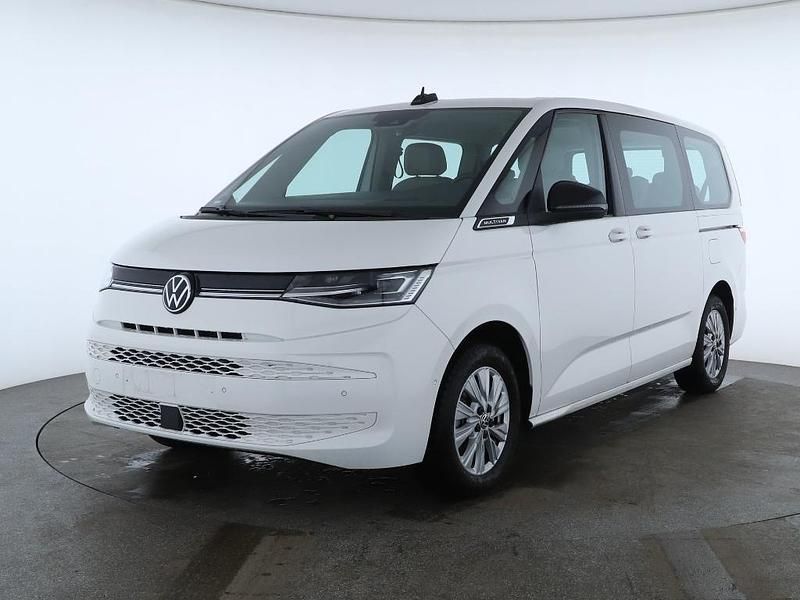 Gebraucht VW Multivan Life 150 PS (110 kW) 2024 Weiß Van