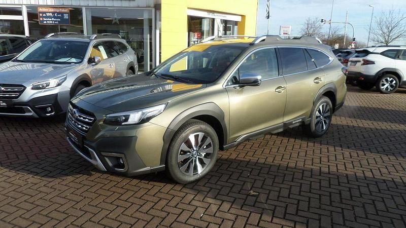 Neu Subaru Outback Platinum 169 PS (124 kW) 2025 Autumn green metallic Kombi