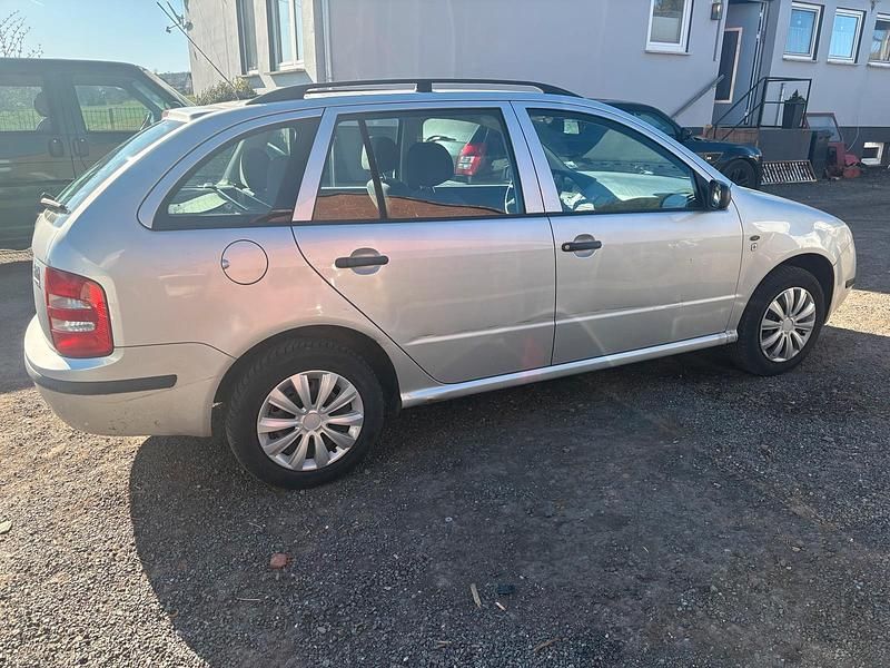 Gebraucht Skoda Fabia 75 PS (55 kW) 2002 Silber Kombi