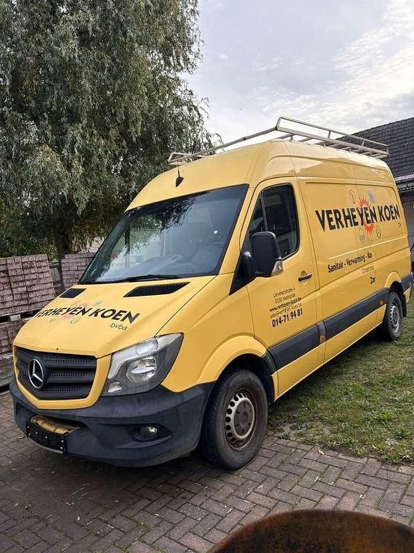 Calcitgelb Gebraucht 2016 Mercedes 316 Van | 13.599 € (Superpreis) - Bild 1/4