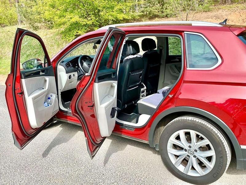 Rot Gebraucht 2016 VW Tiguan Highline SUV | 17.000 € (Superpreis) - Bild 1/4
