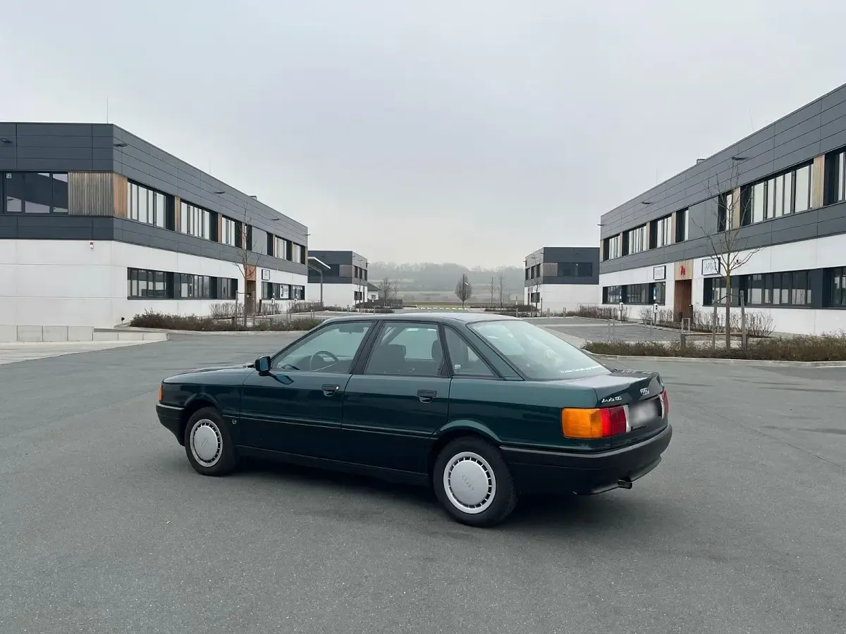 Gebraucht Audi 80 Ambiente 90 PS (66 kW) 1991 Grün Limousine