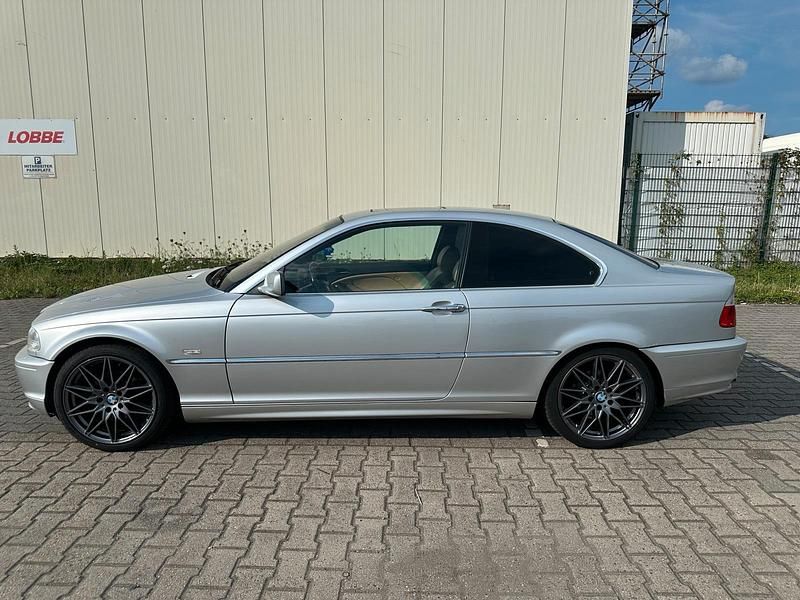 Silber Gebraucht 2002 BMW 318 Coupé | 4.000 € (Fairer Preis) - Bild 1/4
