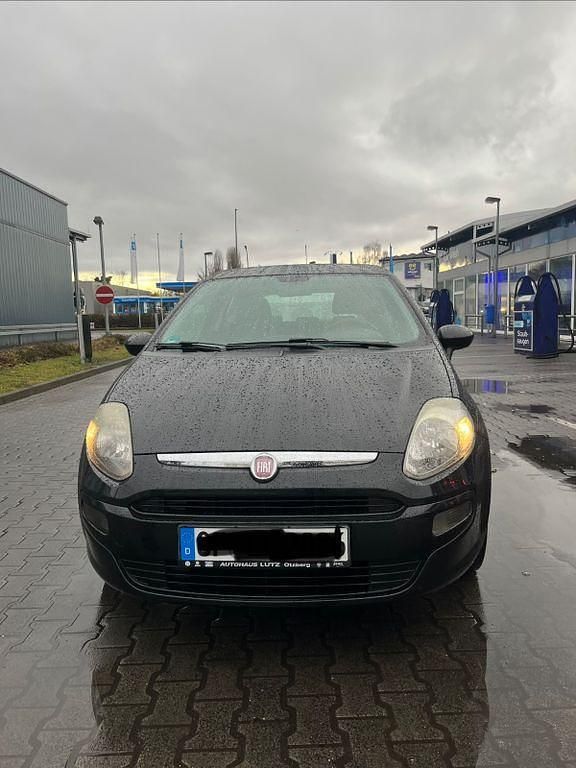 Gebraucht Fiat Punto Evo Active 69 PS (50 kW) 2011 Schwarz Kleinwagen