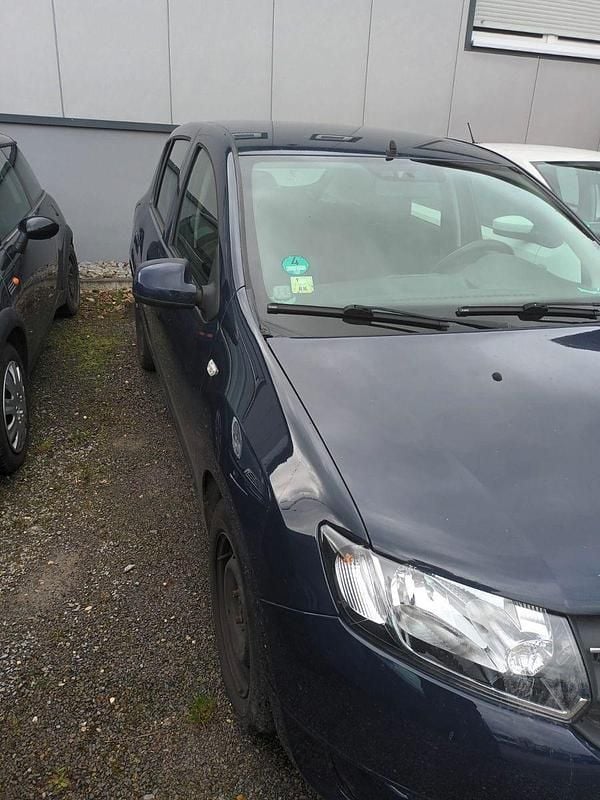 Gebraucht Dacia Sandero Lauréate 75 PS (55 kW) 2014 Blau Limousine