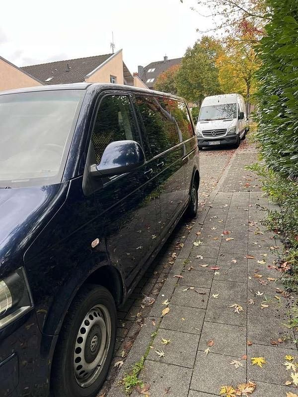 Gebraucht VW T5 Comfortline 102 PS (75 kW) 2011 Blau Van