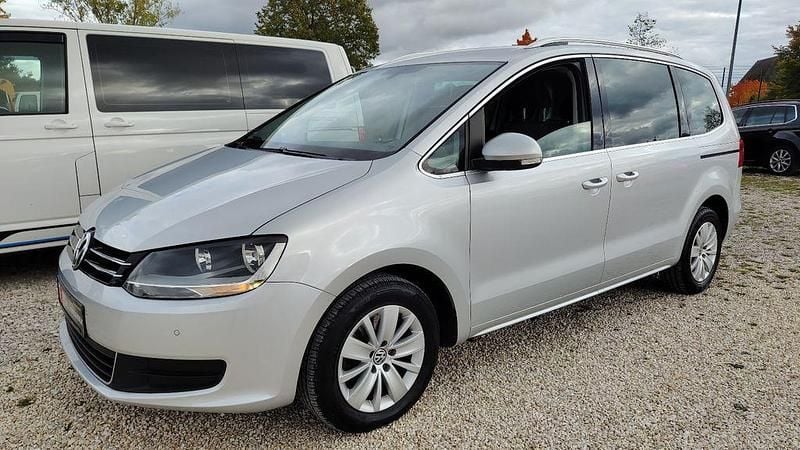 Silber Gebraucht 2011 VW Sharan Comfortline Van / Kleinbus | 6.900 € (Superpreis) - Bild 1/4