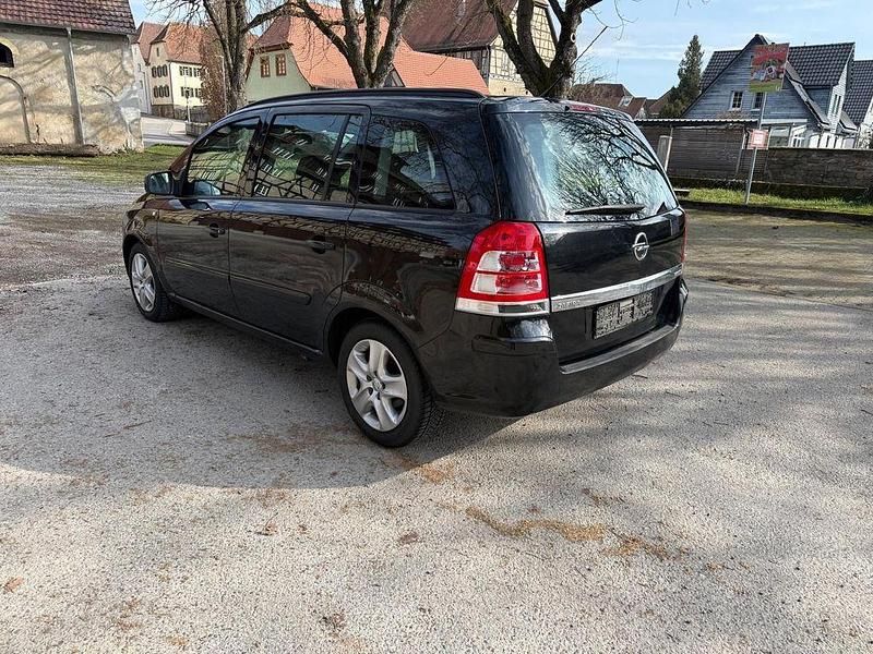 Gebraucht Opel Zafira 125 PS (91 kW) 2015 Schwarz Van / Kleinbus