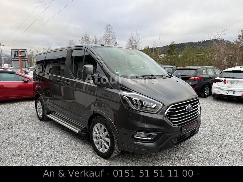 Gebraucht Ford Tourneo 170 PS (125 kW) 2018 Grau Kombi