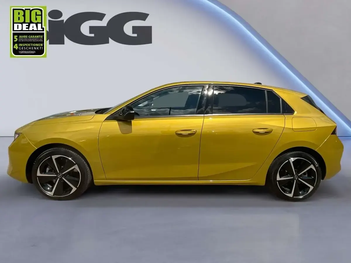 Gebraucht Opel Astra Edition 181 PS (133 kW) 2022 Gelb Kleinwagen