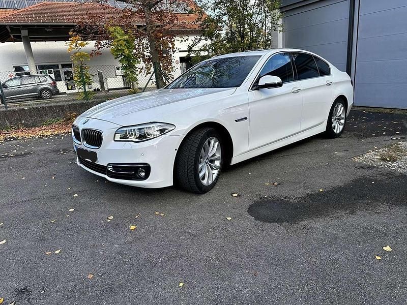 Weiß Gebraucht 2015 BMW 535 Sport Line Limousine | 29.500 € - Bild 1/4