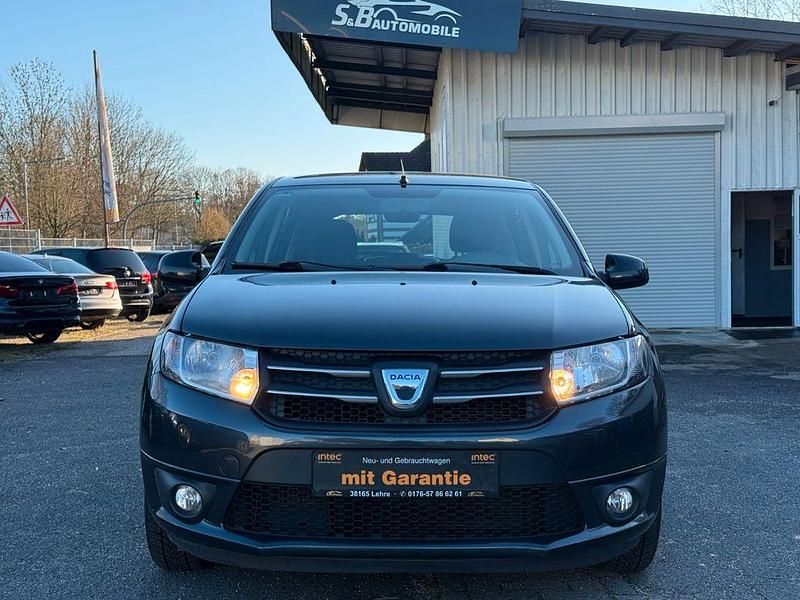 Gebraucht Dacia Sandero 90 PS (66 kW) 2015 Grau SUV