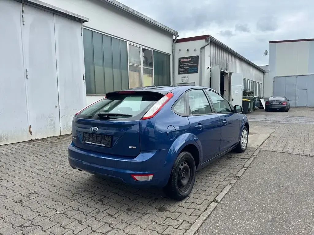 Gebraucht Ford Focus 109 PS (80 kW) 2009 Blau Limousine