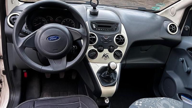 Gebraucht Ford Ka 69 PS (50 kW) 2010 Weiß Kleinwagen