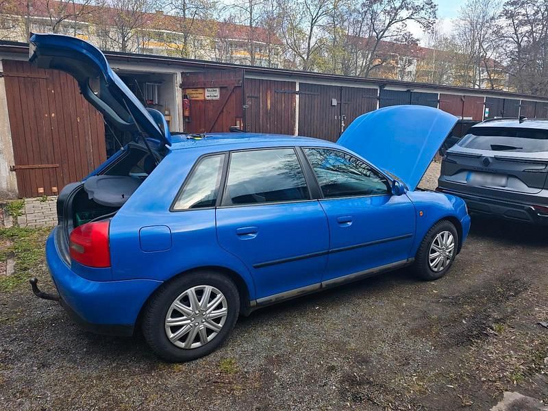 Gebraucht Audi A3 101 PS (74 kW) 1999 Blau Kleinwagen