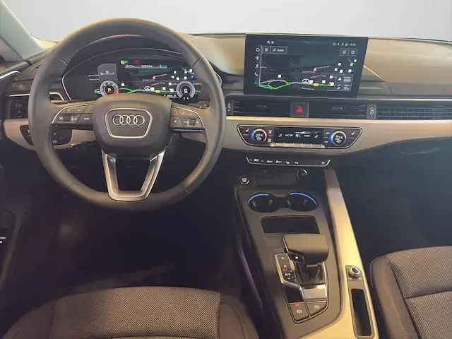 Gebraucht Audi A5 Business 204 PS (150 kW) 2025 Distriktgrün metallic