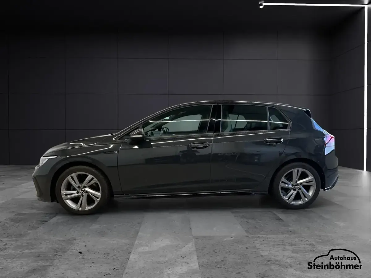 Gebraucht VW Golf VIII R-line 131 PS (96 kW) 2024 Uranograu (grau) Limousine