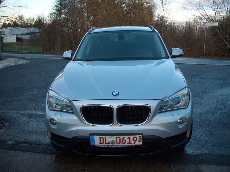 Silber Gebraucht 2013 BMW X1 Performance SUV | 6.900 € (Fairer Preis) - Bild 1/4