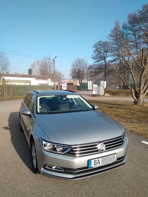 Gebraucht VW Passat Comfortline 150 PS (110 kW) 2017 Silber Kombi