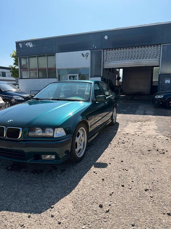 Gebraucht BMW 328 193 PS (141 kW) 1997 Grün Limousine