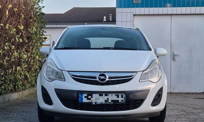 Gebraucht Opel Corsa Edition 75 PS (55 kW) 2011 Weiß Kleinwagen