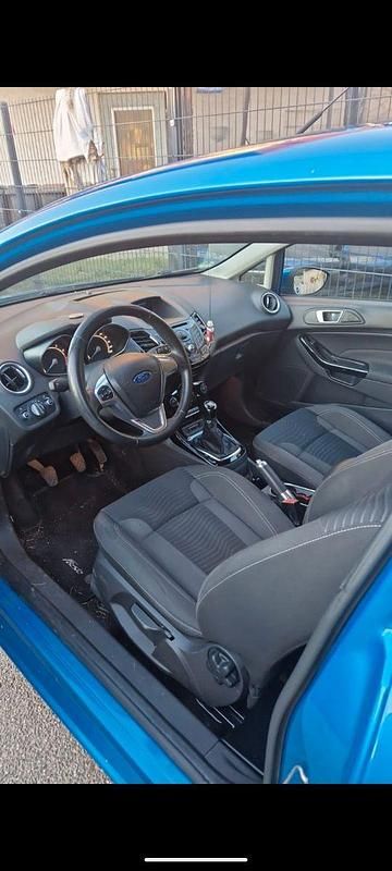 Blau Gebraucht 2009 Ford Fiesta Ambiente Kleinwagen | 3.850 € - Bild 1/4