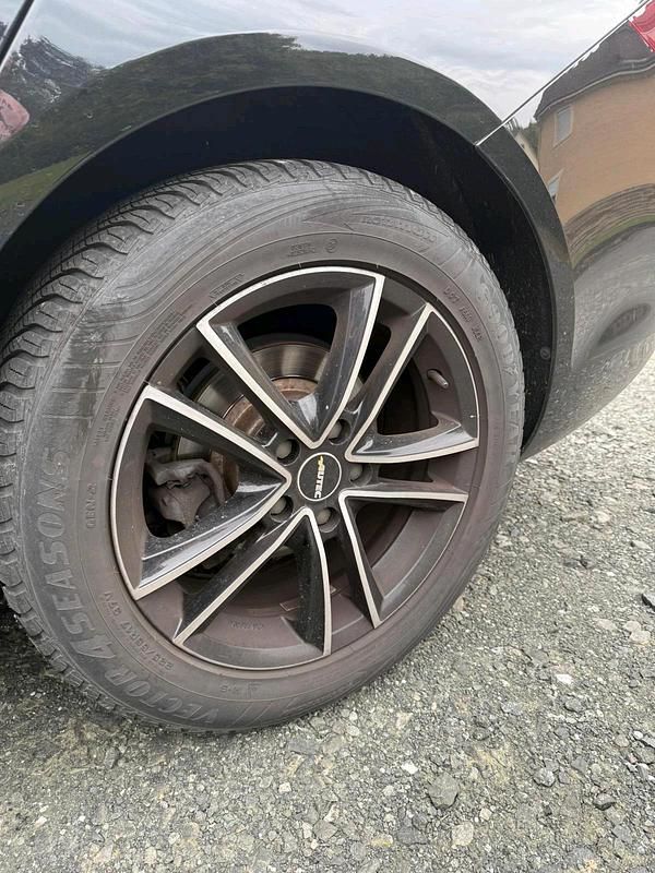 Gebraucht Opel Insignia 170 PS (125 kW) 2019 Schwarz Limousine