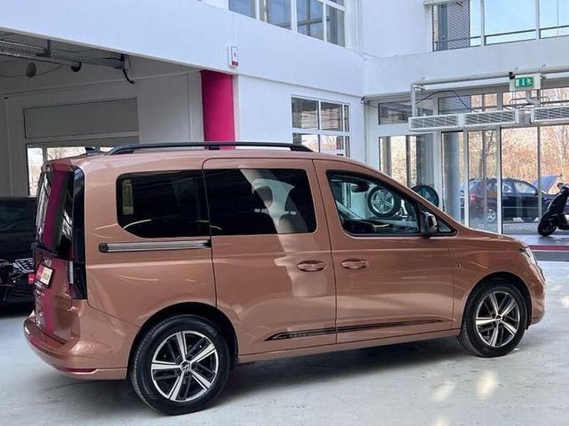 Gebraucht VW Caddy Move 122 PS (89 kW) 2021 Copper bronze metallic Van / Kleinbus