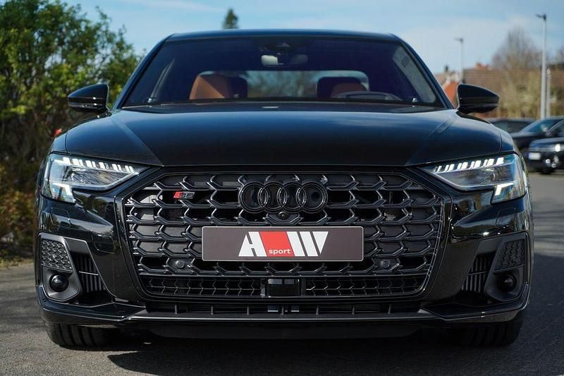 Neu Audi S8 Sport 571 PS (419 kW) 2026 Schwarz Limousine