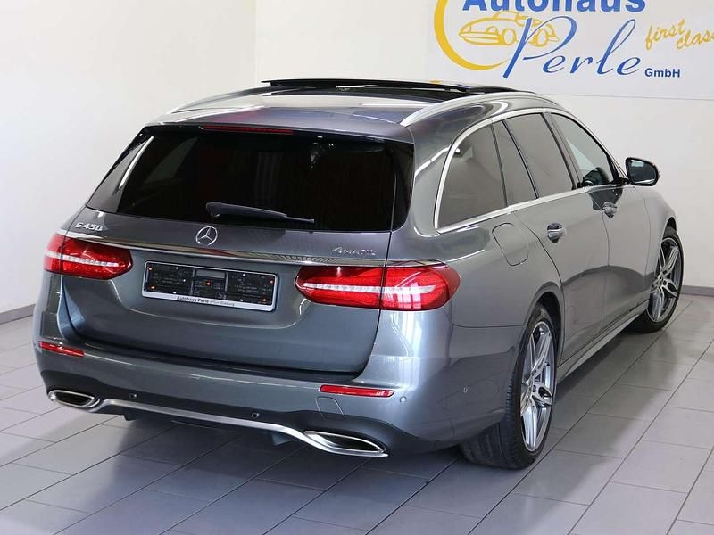 Gebraucht Mercedes E450 AMG line 367 PS (269 kW) 2019 Selenitgrau  metalliclack Kombi
