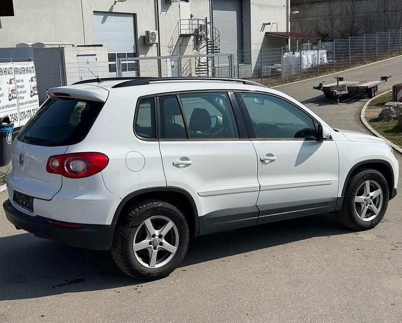Gebraucht VW Tiguan 140 PS (102 kW) 2009 Weiß SUV