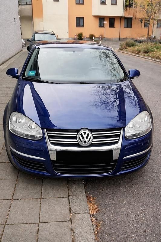 Gebraucht VW Jetta 116 PS (85 kW) 2007 Blau Limousine