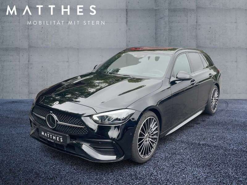 Ung schwarz unilack Gebraucht 2024 Mercedes C220 AMG Kombi | 40.489 € (Fairer Preis) - Bild 1/4