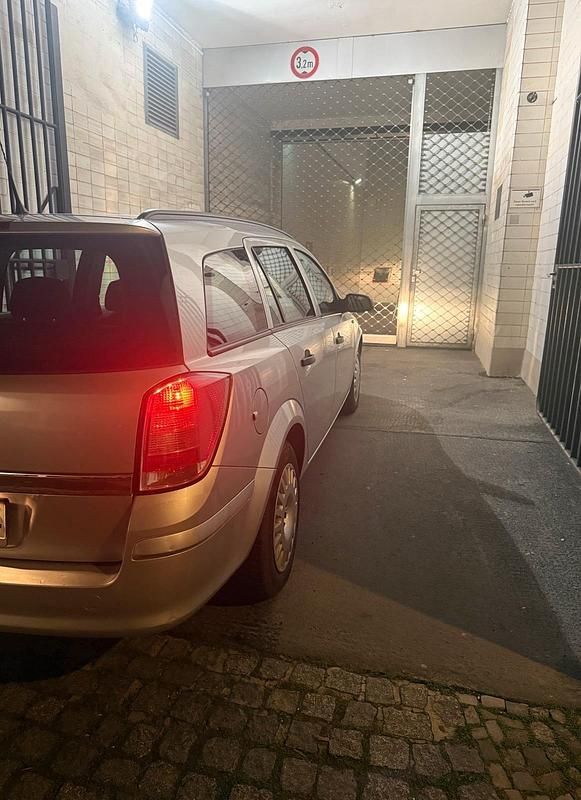 Gebraucht Opel Astra 116 PS (85 kW) 2009 Silber Kombi