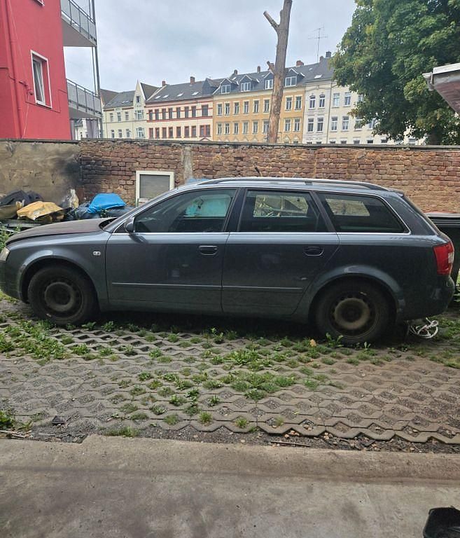 Gebraucht Audi A4 S-Line 163 PS (119 kW) 2004 Silber Kombi