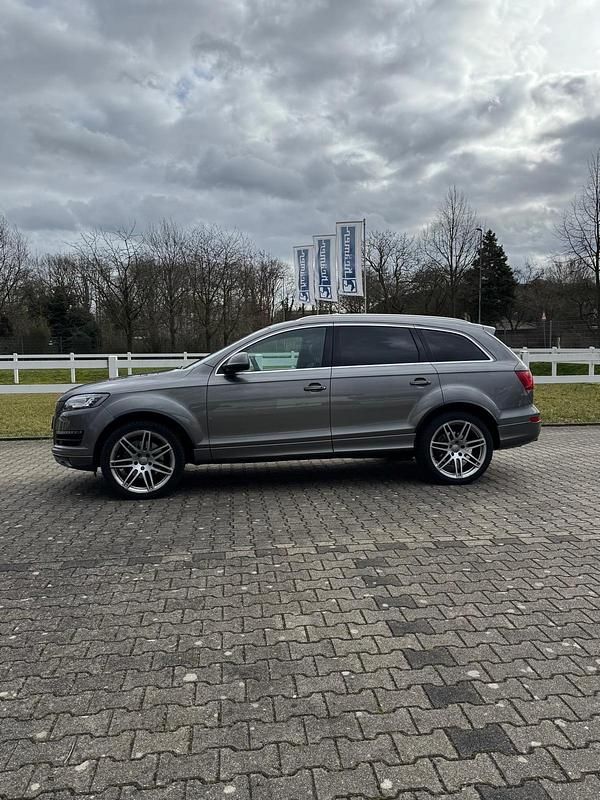 Gebraucht Audi Q7 Exclusive 245 PS (180 kW) 2014 Grau SUV