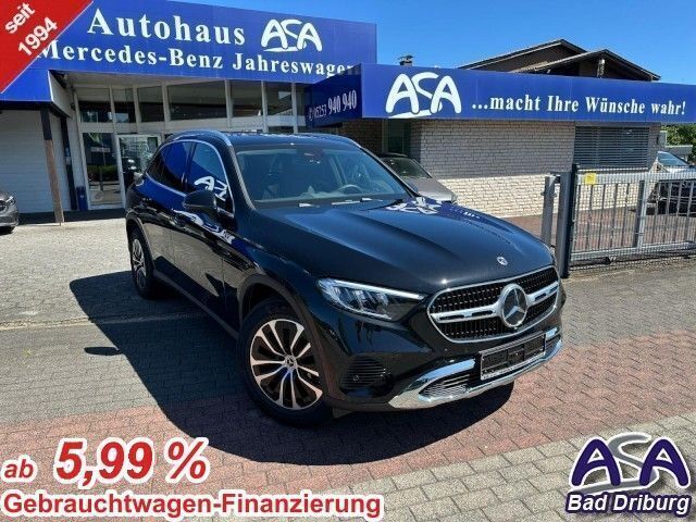 Obsidianschwarzmetallic Gebraucht 2024 Mercedes GLC220 Avantgarde SUV | 54.990 € (Superpreis) - Bild 1/3