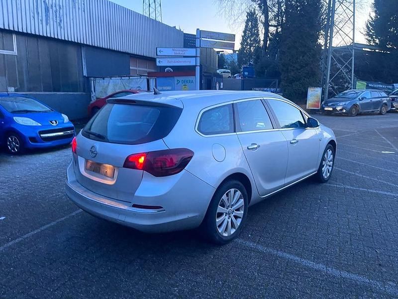 Silber Gebraucht 2012 Opel Astra Innovation Kombi | 3.500 € (Guter Preis) - Bild 1/4
