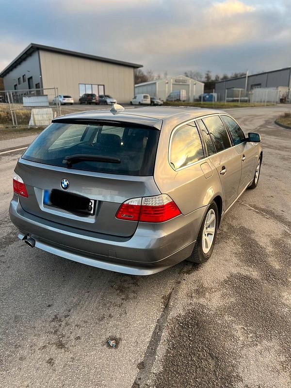 Gebraucht BMW 520 177 PS (130 kW) 2008 Kombi
