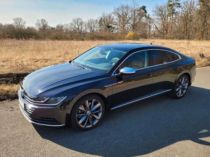 Schwarz Gebraucht 2017 VW Arteon Elegance Kleinwagen | 24.200 € (Fairer Preis) - Bild 1/4