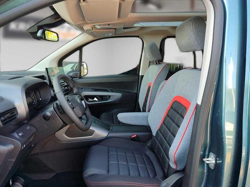 Neu Citroën Berlingo XTR 131 PS (96 kW) 2026 Blau Van / Kleinbus