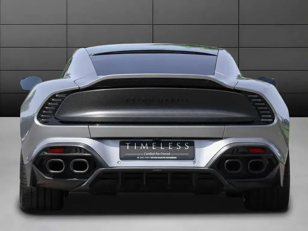Używany Aston Martin Vanquish 835 KM (614 kW) 2025 Srebrny Coupe