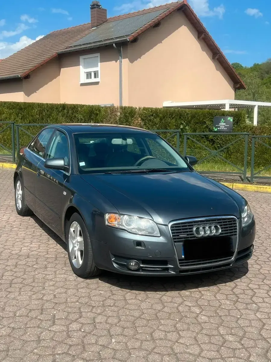 Second-hand Audi A4 204 CP (150 kW) 2005 Berlinǎ