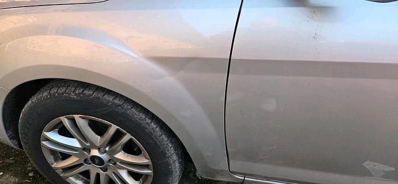 Gebraucht Ford Focus 110 PS (80 kW) 2009 Silber Kombi