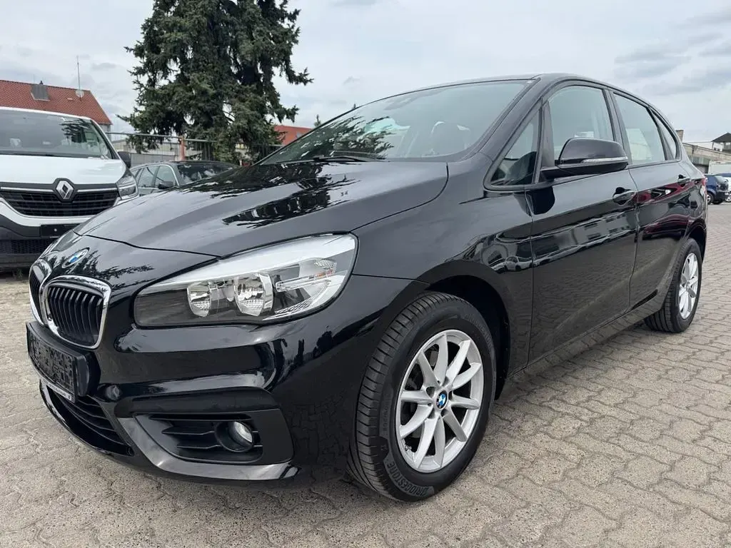 Gebraucht BMW 216 Active Tourer Advantage 102 PS (75 kW) 2017 Schwarz Van / Kleinbus