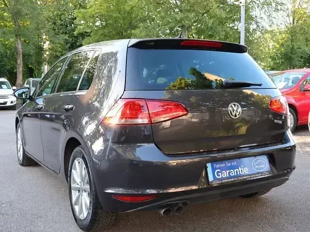 Gebraucht VW Golf VII LOUNGE 150 PS (110 kW) 2015 Grau Limousine
